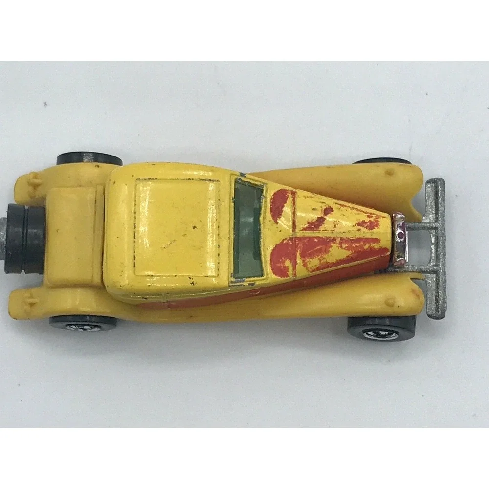 Mattel Hot Wheels Yellow & Red '37 Bugatti 1/64 Diecast Car‎ 1980
